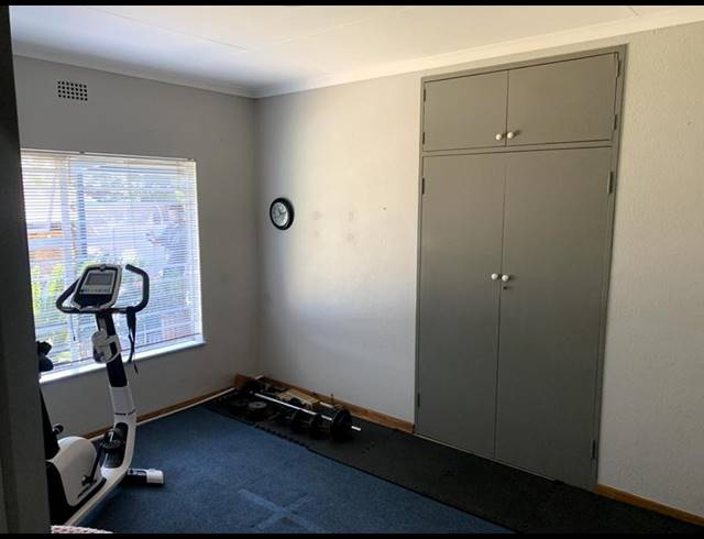 4 BEDROOM HOUSE FOR SALE IN FREEWAY PARK